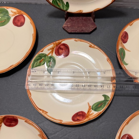 6 Franciscan ware apple pattern vintage saucers - Picture 4 of 8